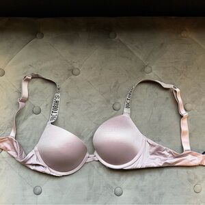 Victoria's Secret, 34 B, shine strap, push up bra. Only worn once
